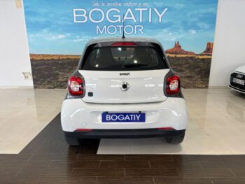 W 0902ldn forfour (6)